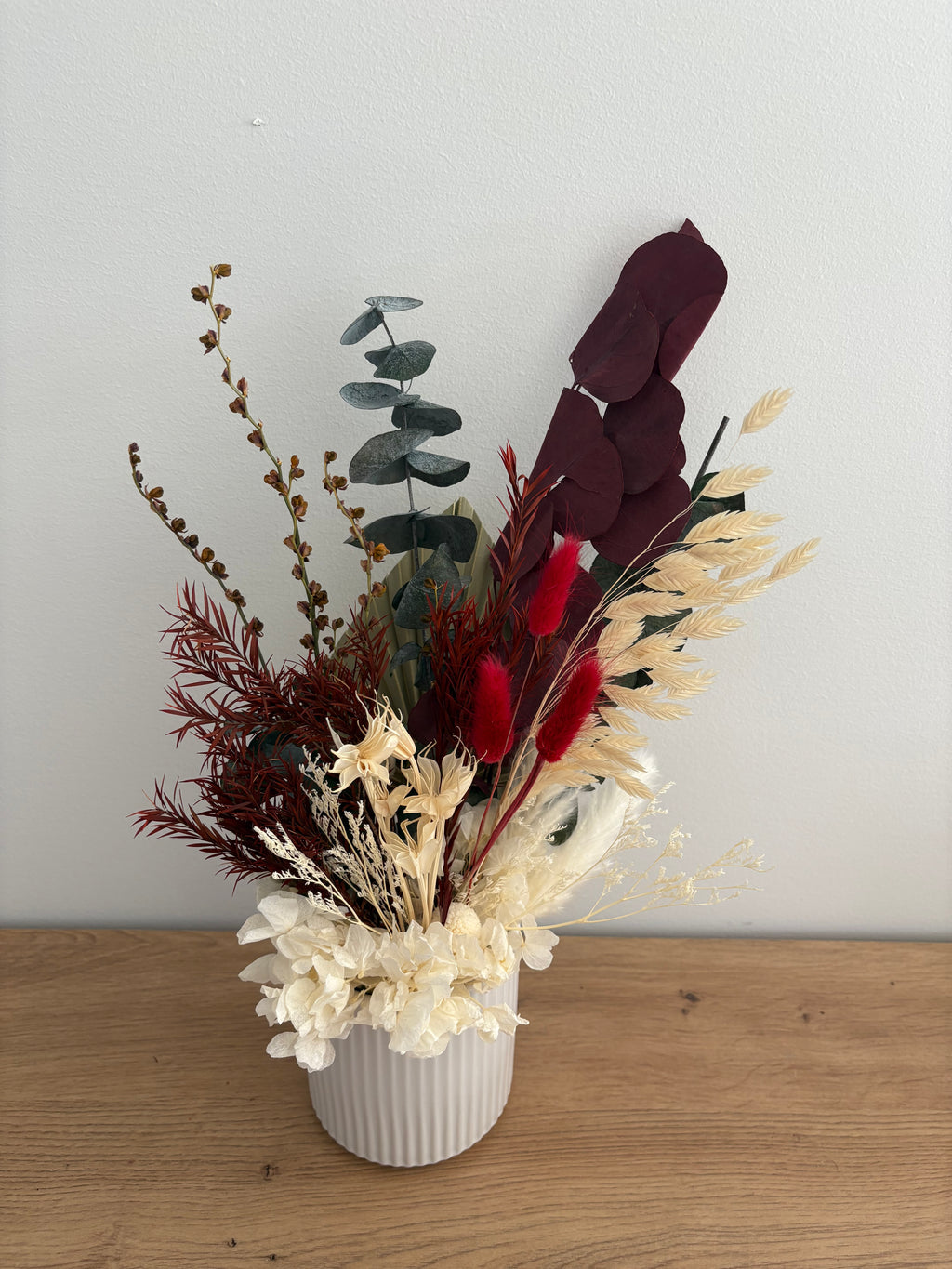 Modern Christmas Blooms