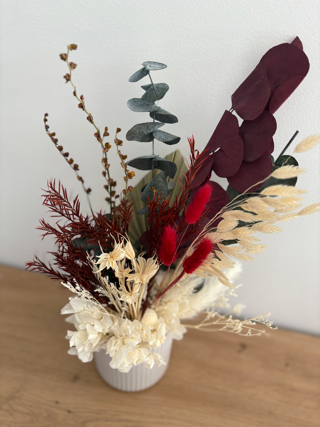 Modern Christmas Blooms