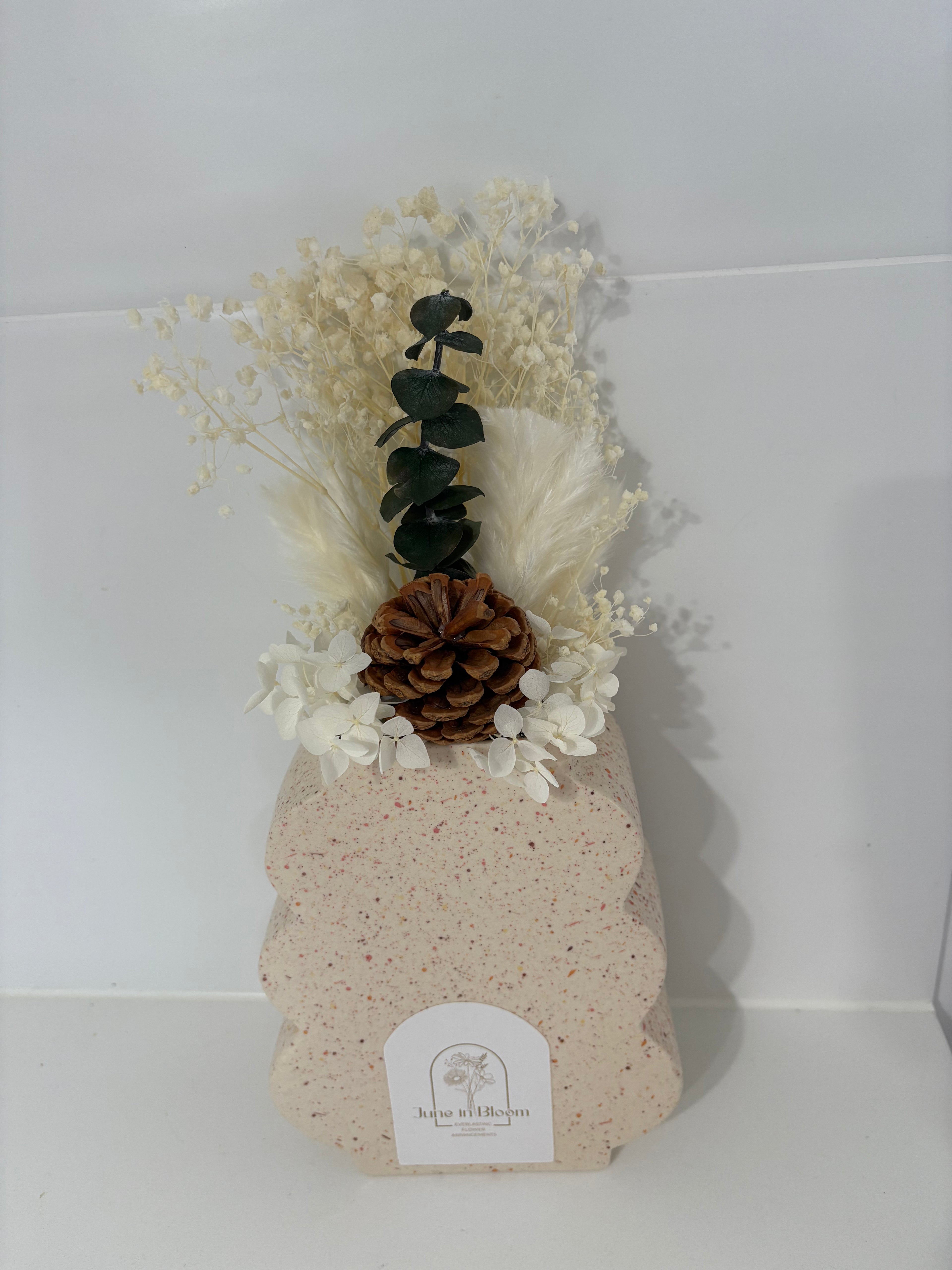 Medium Arrangement - Pine Cone Neutral